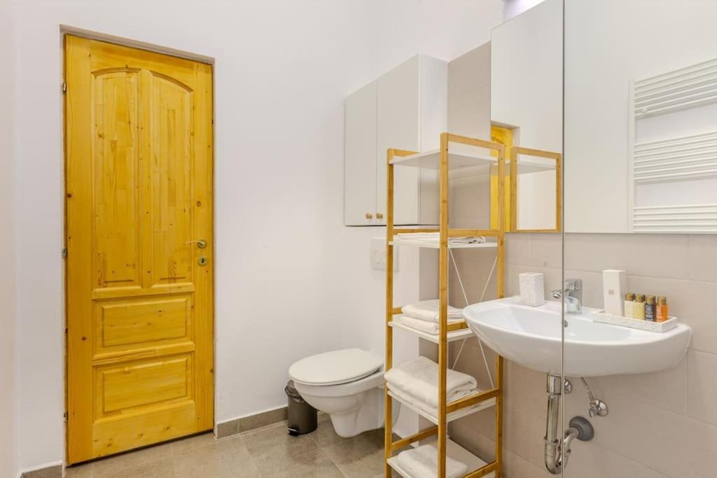 Gb4 By Rentable Apartment Brasov Exterior photo